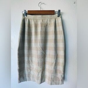 Burberry Beige Trousers